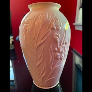 Lenox China Masterpiece Medium Vase
